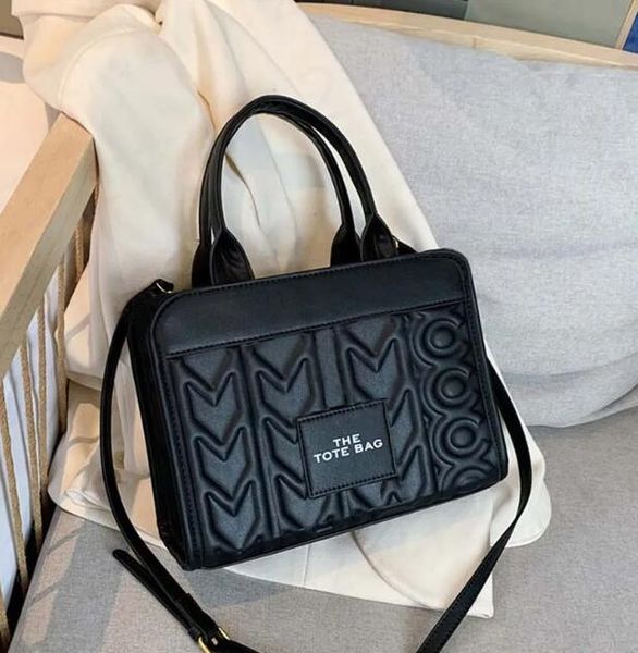 Borsetta Designer Capacità pratica Portamonete Borse da donna Borsa a tracolla Borse da donna quadrate casual Borsa di alta qualità Borse di marca Borse regalo per ragazze Borsa da lettera