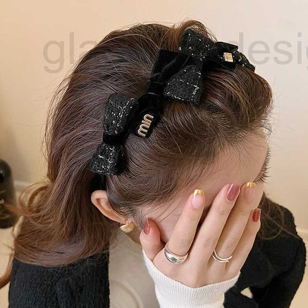 Tiaras designer pequeno perfumado vento arco ornamento de cabelo preto veludo clipe hoop feminino outono/inverno 2022 novo sentimento high end mqlx