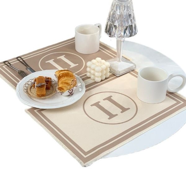 Neue Baumwolle und Leinen Tischset Wasserdichte Einweg Kaffee Tasse Matte Sense Tischdecke Küche Matte Tisch Tee-Set 29x43 cm