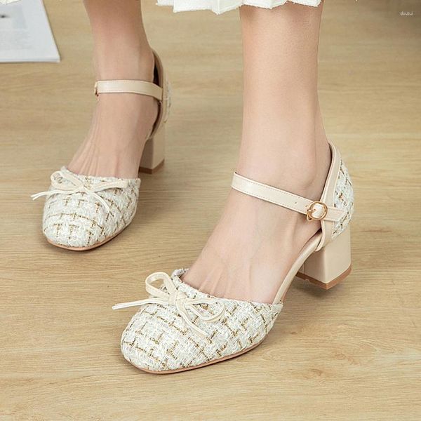 Sapatos de vestido Bowknot Tweed Tecido Europeu Estilo Fresco Moda Bombas Grosso Salto Quadrado Fivela Doce Beleza 2024 Primavera e Verão