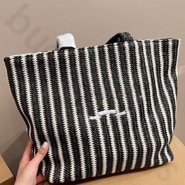 Stripes Straw Bag Dokuma Tote Çanta Tasarımcısı Lüks Tığ işi çanta Kadın Plaj Tati Çanta Kadın Omuz Under Equid Tags Büyük Kapasite Totas Çanta Çanta Mektubu