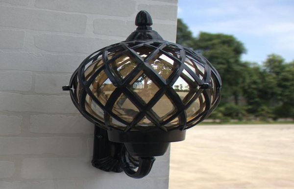 Lâmpadas de parede ao ar livre Europeu À Prova D 'Água Âmbar Bola De Vidro Lâmpada Corredor Retro Decoração LED Pintura Bronze Ferro E27 Lâmpada Lighting6838988