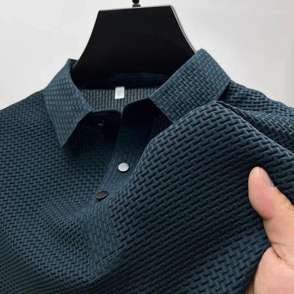 Polos masculinos 2024 verão lop-up oco manga curta camisa polo de seda gelo respirável negócios moda camiseta masculina roupas de marca