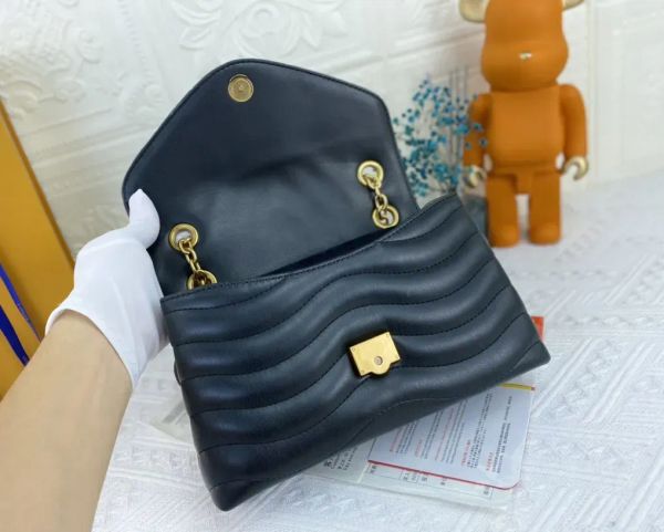 Tasarımcı Kadın Omuz Çantaları Lüks Çoklu Pochette Çantalar En kaliteli çiçek mektupları Yeni Dalga Zinciri Çantası Bayanlar Moda Metal Digram Crossbody Makyaj Contes1256