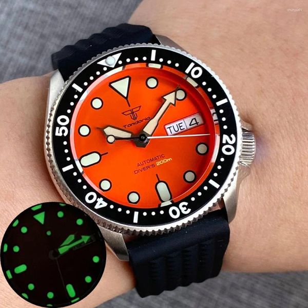 Relógios de pulso 37mm Laranja Dial NH36A Automático Mecânico 20ATM À Prova D 'Água Verde Marcas Luminosas Relógio para Homens Black Bezel Rotating Borracha