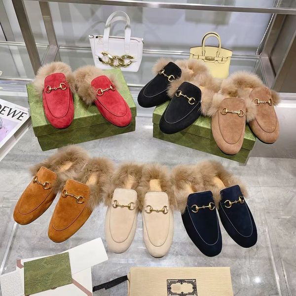 2024 Nuove scarpe PrincetownDonna con fibbia in metallo catena Lazy Slides Donna Pantofole in pelliccia Mocassini mulo Furryplush Vera pelle fuzzy ragazza infradito scarpe Pantofole in peluche