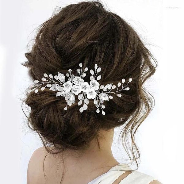 Accessori per capelli Set di fiori in morbida terracotta bianca con diamanti e tiara nuziale fatta a mano con perle