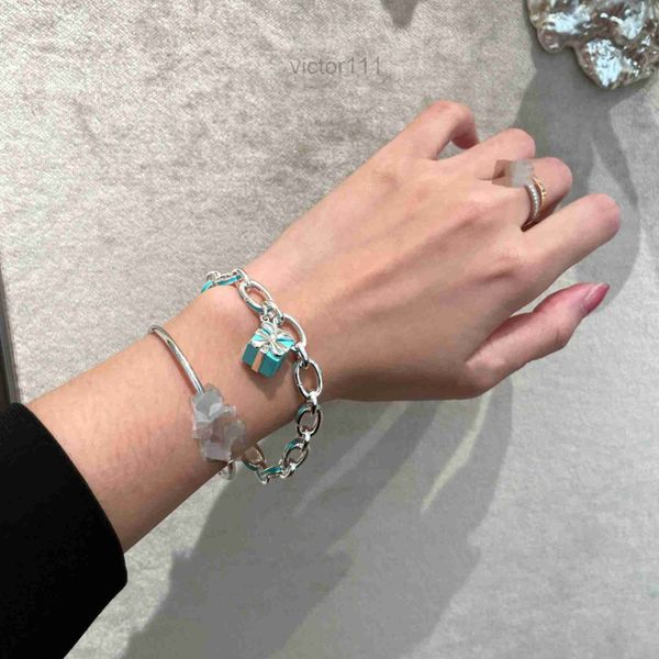 2024Tiffanyismus-Armband Luxus-Designer-Armband Goldarmband für Frauen Liebe Schmuck Stempel Gravur Brief Armband Mode Elegant Schmuck Geschenk B GHUF