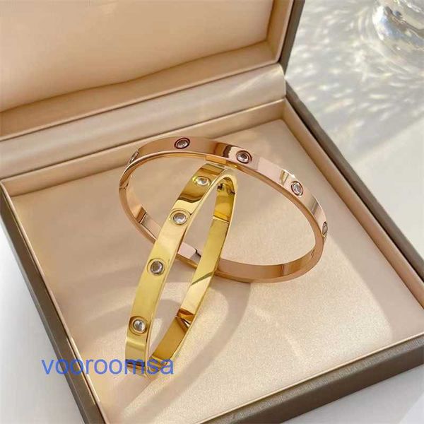 Beliebtes Luxus-Designer-Armband von Autoreifen, modisches Roségold-Liebes-Volldiamant-Armband für Männer, Edelstahl, zehn Paare, Titan, Damen mit Originalverpackung