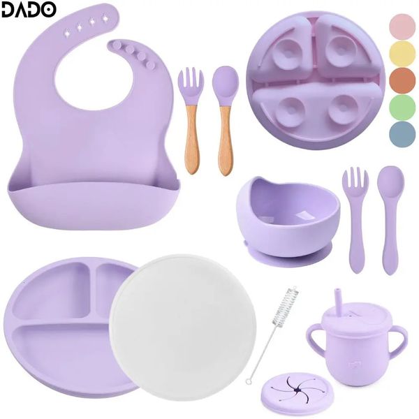 Bebê LED Desmame Suprimentos Pratos de Silicone Conjunto de Alimentação Ventosa Tigela Placa Dividida Criança Crianças Comer Kit Talheres com Tampa 231229