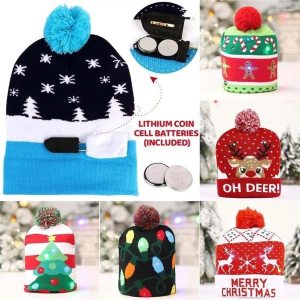 Berets Santa LED Chapéus de Natal Suéter de Inverno Light Up Malha Padrão de Desenhos Animados Elk Beanie Cap Crianças Adulto