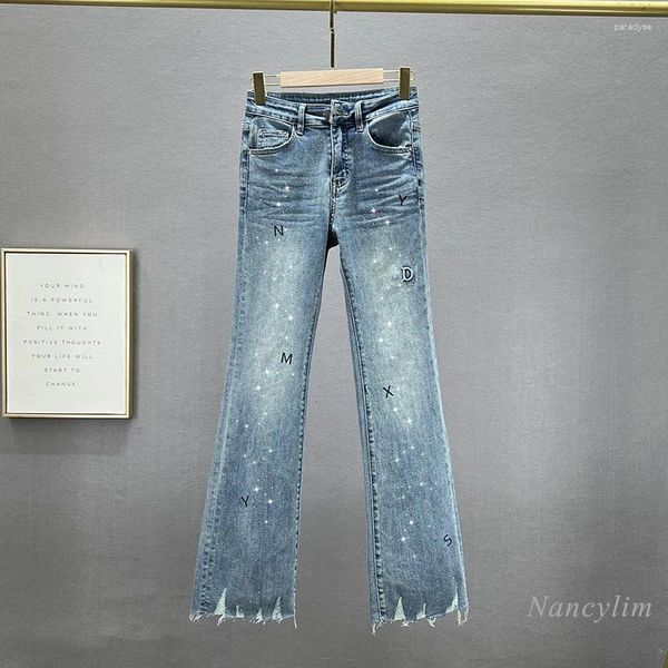 Jeans da donna con strass Denim Bootcut Moda 2024 Pantaloni elasticizzati allungati europei a vita alta elasticizzati primaverili