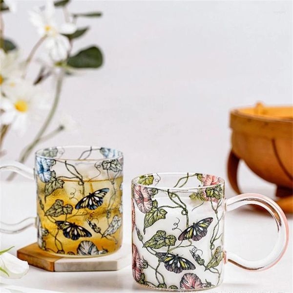 Weingläser im britischen Stil, Nischendesign, Schmetterlingsblume, Glasbecher mit Griff, rund, Hochtemperatur-Kaffeetasse, Haushaltsmilchgetränk