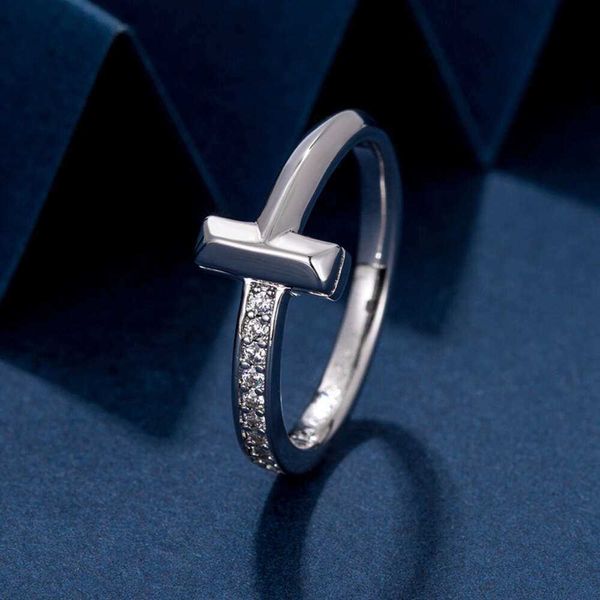 Anéis jóias t v banhado a ouro 18k rosto liso meio diamante incorporação casal anel simples versátil moda luz luxo par xek4