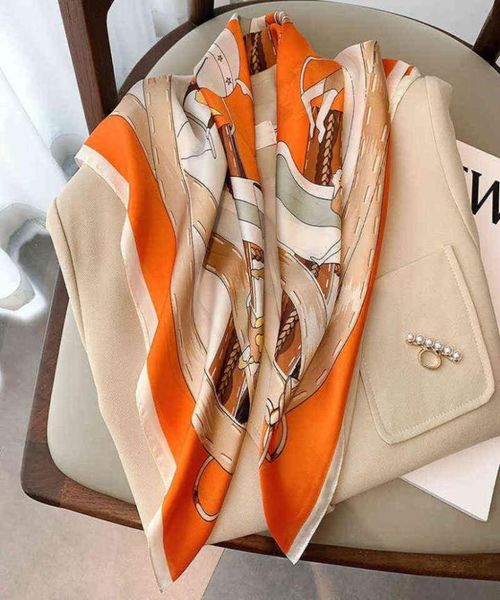 70x70cm Square Neck Silk Schal Bandana 2022 Frauen Mode Schals Damen Foulard Sommer Luxus Marke Schals Wraps haar Hijabs Y2205209426