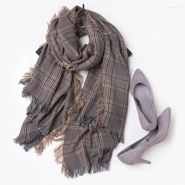 Sciarpe Donna Inverno Stile britannico Tartan Plaid Sciarpa di lana Femminile Caldo Morbido Cashmere Scialle di Pashmina Avvolge Sciarpe 2024