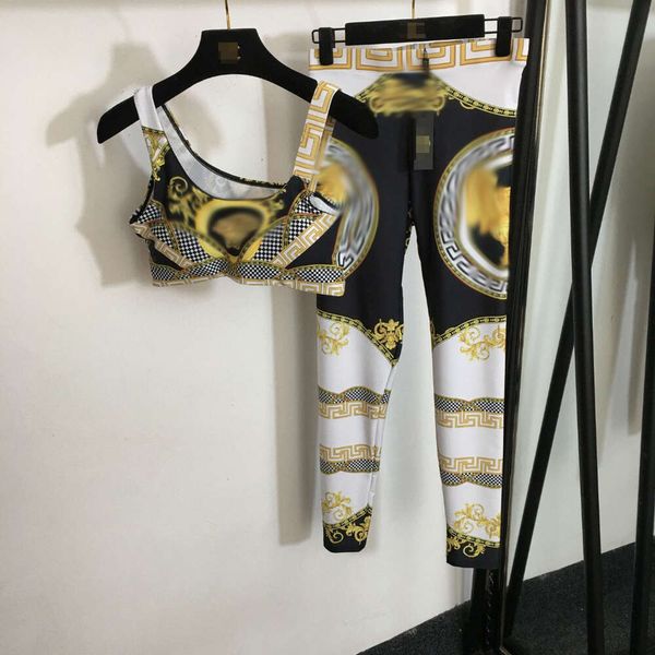 Calça feminina de duas peças conjunto de exercícios de ioga Medusa camisola estampada com almofada no peito leggings elásticas de emagrecimento