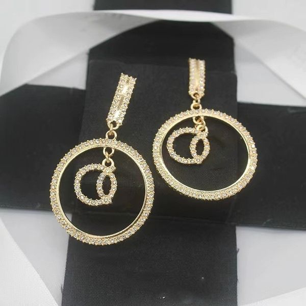 Nuovi orecchini con lettera circolare Design orecchino per gioielli regalo orecchini moda donna