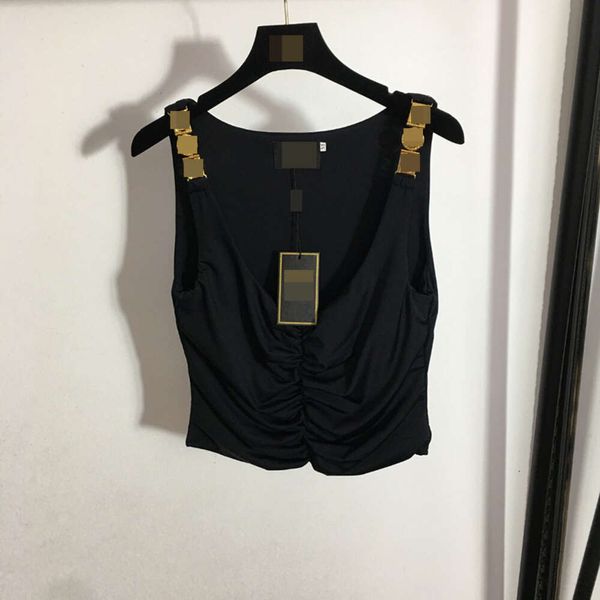 Vestido de duas peças Ventilador Jia Verão Metal Ombro Fivela Decoração Rugas Bolso Peito Slim Fit Cool Tank Top