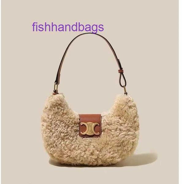 Outlet di fabbrica Borse tote di Celins all'ingrosso in vendita Arc de Underarm Borsa da sella in pelo di agnello Inverno Nuova peluche da donna con una spalla a tracolla da donna con vero logo di registro