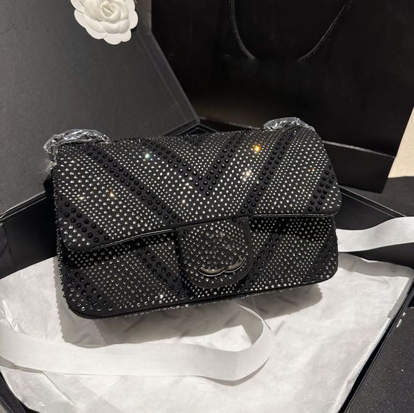 Borsa a tracolla di design lucida con punto a V con diamanti pieni Patta classica Hardware in metallo argento nero Catena Matelasse Borsa da sera da 25 cm Borsa da donna Borsa a tracolla media