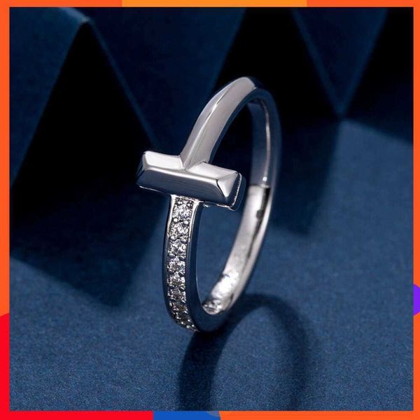 Anéis jóias t v banhado a ouro 18k rosto liso meio diamante incorporação casal anel simples versátil moda luz luxo par knk6