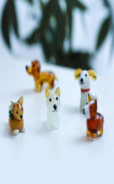 Figurine di cane in vetro di disegno di dimensioni mini pollice fatte a mano su misura Ornamenti animali adorabili colorati Accessori per la decorazione del giardino di casa Z03036335246