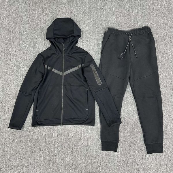 2023 Pantaloni sportivi firmati da uomo Felpe con cappuccio da uomo Pantaloni da jogger tecnici in pile Giacca con cappuccio che assorbe il sudore e traspirante z6