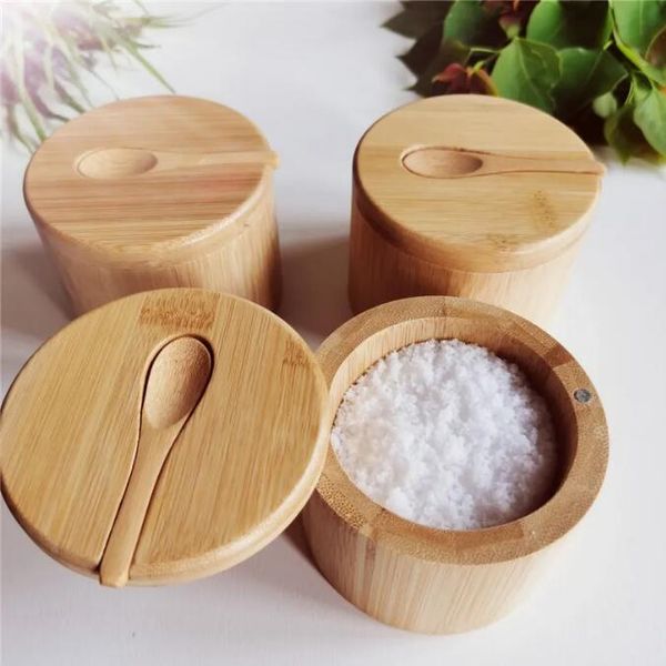Bambus-Salzbehälter, Löffel, Gewürzglas mit drehbarem Deckel mit Magnetverschluss, um trocken zu bleiben und im Keller zu lagern