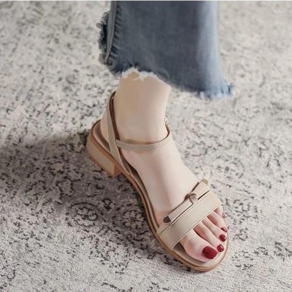 Sandalet için Sandalet Yaz 2024 Bayanlar Ayakkabı İnci Ayakkabı Sandal H Sunulan Orijinal Sıradan Ayakkabı Lüks Tasarımcı Kore