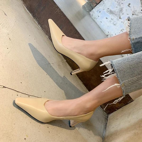 Scarpe vestiti con tacchi alti 2024 sul posto di lavoro nudo francese a punta a punta singola primavera lavoro leggero professionista professionale