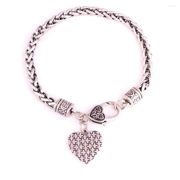 Charm-Armbänder für Damen, Herz-Anhänger-Armband, Puzzle-Muster, Persönlichkeit, Weizen-Gliederkette, Zinklegierung, bieten Tropfen