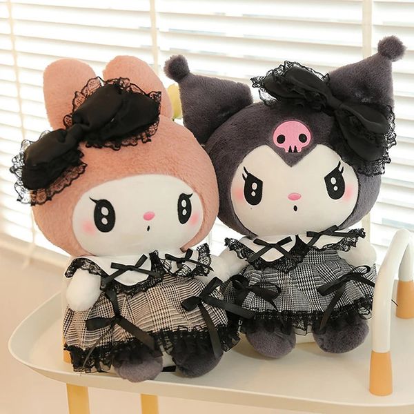 Sanrios Black Kuromi Mymelody плюшевые мягкие куклы Kawaii мультфильм диванная подушка темная готическая кружевная игрушка подарок на день рождения для девочки 240103