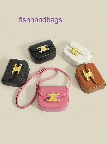 Factory Outlet Großhandel Celinss Tragetaschen zum Verkauf Mini Arch High End Mund Roter Umschlag Kleine Tasche Damen 2024 Neues echtes Leder Single Shoulder Cross mit echtem L