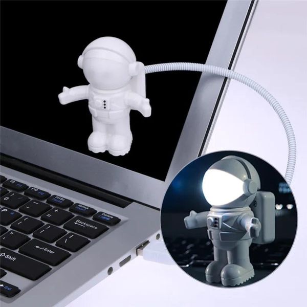 Gadget Nuovo astronauta astronauta USB LED luce notturna regolabile gadget USB per lampada PC computer Miglior prezzo