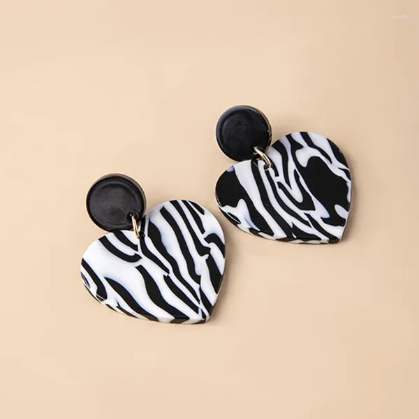 Brincos pendurados preto branco zebra estampa coração pingente vintage grande declaração para mulheres joias da moda 2024