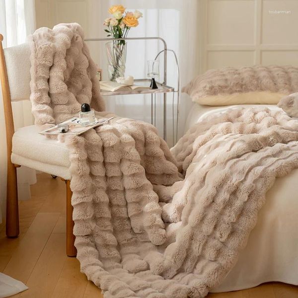 Coperte fragola fragola in finta pelliccia inverno inverno addensato calorosi tiri accoglienti divano letto coperchio per letto a quadri sul panoramica su