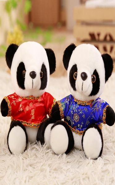 Küçük Kırmızı Tang Kostümü 18cm Peluş Oyuncak Siyah Beyaz Elbise Panda Bebek Hediyesi 34B16389652