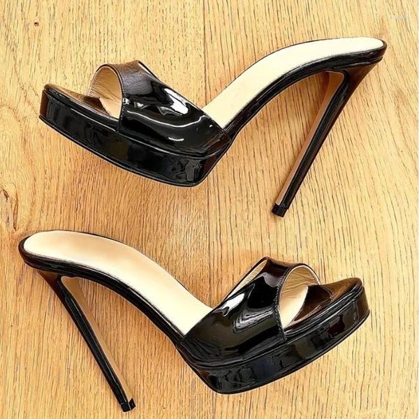 Kleid Schuhe Sexy Patent Leder Offene spitze Plattform Pumps Schwarz Slip Auf Stiletto High Heels Frauen Maultiere Große Größe 45 sommer Hausschuhe