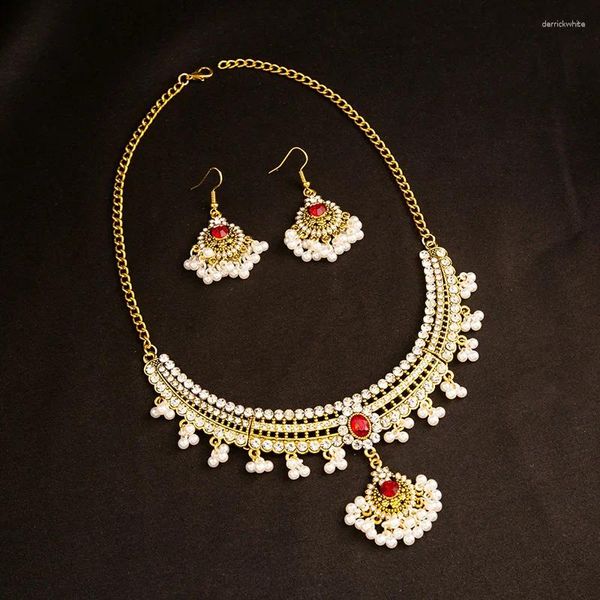Anhänger Halsketten Mode Vintage Legierung Geometrie Blume Böhmen Farbversestone mit Perlen Halskette Match Ohrringe Frauen Schmuck