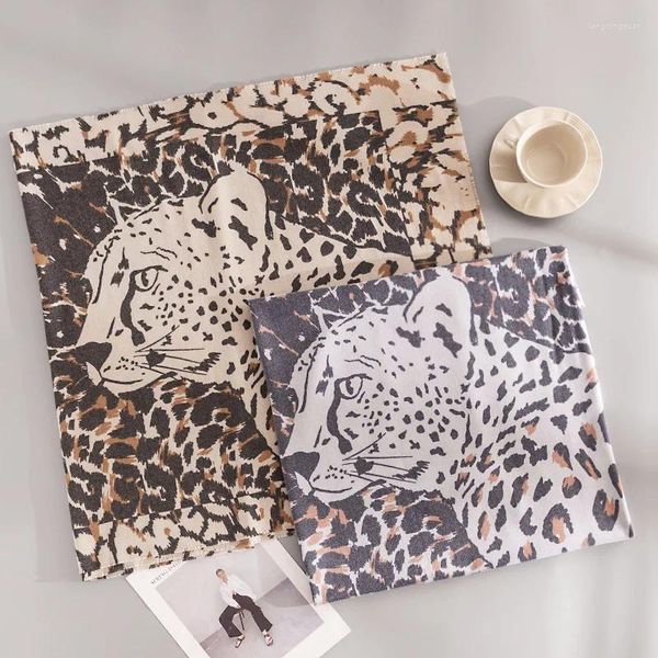 Lenços Personalizado Leopardo Impressão Cachecol Feminino Inverno Europeu Americano Moda Commuter Pescoço Proteção Frio Estilo Luxo Xale