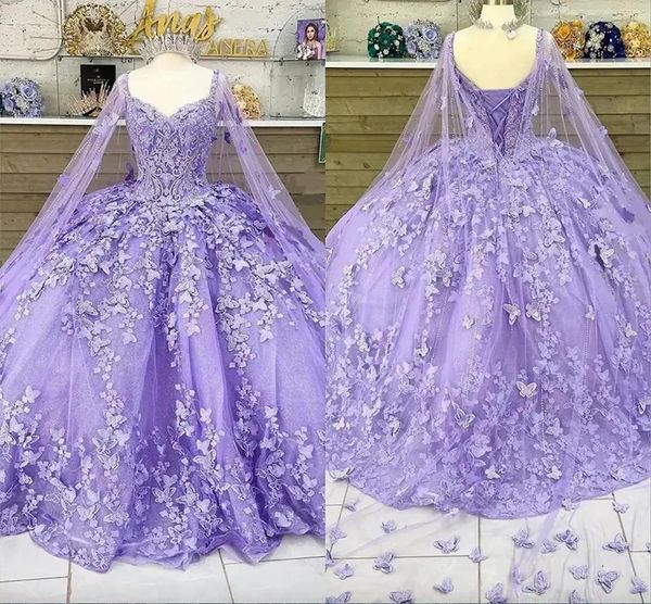 Vestidos 2023 Light Purple Borboletas Lace Quinceanera Vestidos com Cap Beading Sweetheart Tulle Long Train Pagenat Prom Doce 16 Vestido Ba