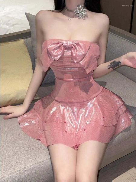 Повседневные платья WOMENGAGA, яркое розовое мини-платье из искусственной кожи, кожаное 2024, сексуальное пикантное платье для девочек с большим бантом и рюшами, обтягивающее элегантное платье на груди, A8KQ