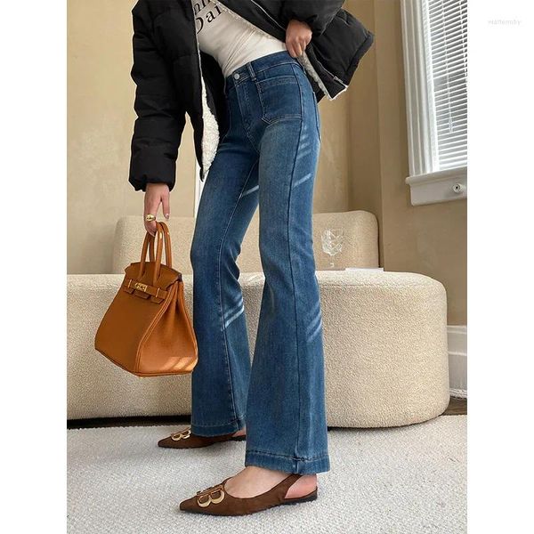 Pantaloni jeans autunnali con tasca calda micro svasata foderati in pile da donna 2024