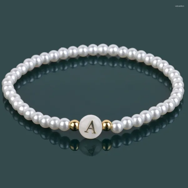 Filo di perle simulate alla moda Bracciale con perline Rotondo Conchiglia 26 Braccialetti elastici con ciondoli a lettera iniziale per regalo di gioielli per anniversario da donna