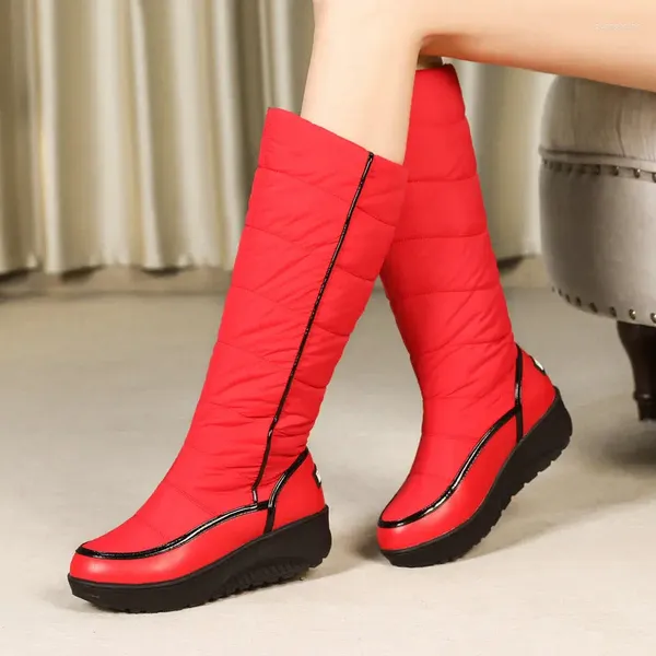 Botas preto branco vermelho inverno quente mulheres neve impermeável baixo salto bezerro deslizamento em mulher plus size sapatos 2024