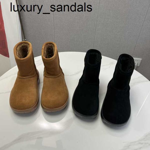 Botteg Venets Snap Snap Snow Boots Aynı Stil 23 Kou Cow Peluş ve Kürle Kısa Kadınlar için Kısa Kısa