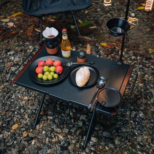 Camp Furniture WOOKOO Misty Outdoor-Campingtisch, zusammenklappbar, tragbar, für Picknicks, zusammengebauter Stahlplattengrill