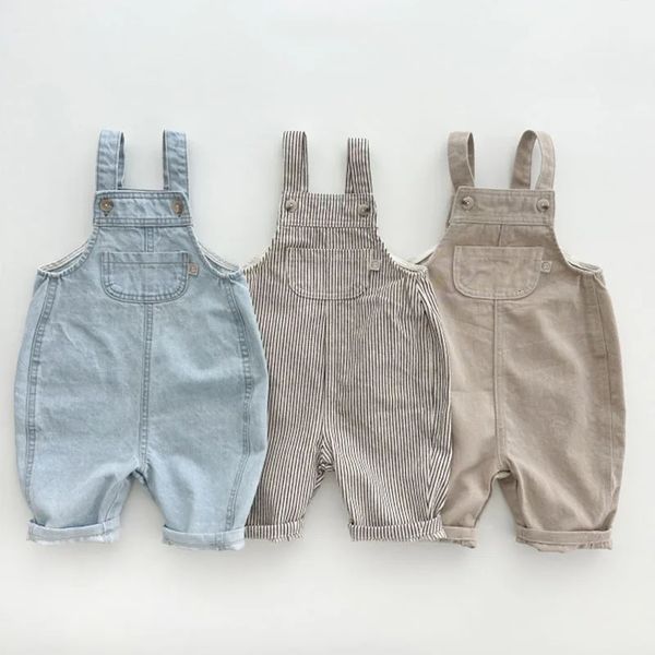 2023 coreano primavera autunno bambini ragazzo jeans cotone denim solido patchato tasca bretelle pulsante fionda pantaloni infantili 240103