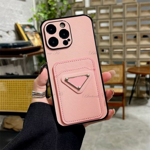 Fundas de billetera de cuero de PU de diseñador de lujo para iPhone 15 14 13 12 11 Pro Max SE X XR XS MAX 8 7 6 6S Plus Soporte para tarjeta con soporte para tarjeta Cubierta con placa de identificación triangular Caja para teléfono celular